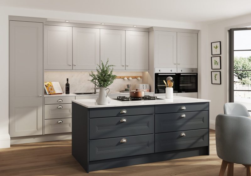 Smart, layered family kitchen mixing dove grey and graphite shaker doors